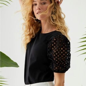 Chicos Eyelet elbow sleeve top